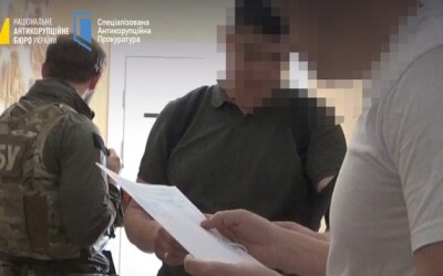 НАБУ та САП викрили корупційну схему під час ремонту доріг за участю депутата та посадовців Полтавської міськради