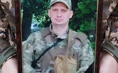 Сьогодні Сумська громада попрощалась з мужнім Захисником України Олегом Клюшником