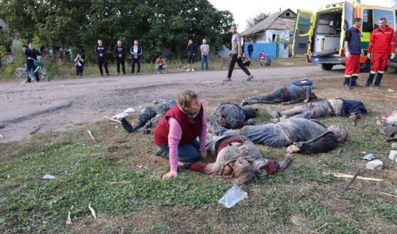 На Харківщині оголосили триденну жалобу за загиблими у селі Гроза, фото