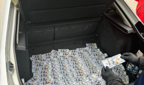 16 тисяч доларів за відстрочку — на Львівщині ДБР викрило військового, який оформлював фіктивні документи