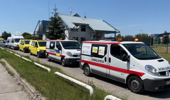 Іспанія надала Україні чергову партію медичних автівок та прийме на лікування групу поранених прикордонників