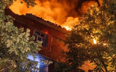 Росія атакувала дроном цивільне підприємство в Харкові, постраждали двоє людей