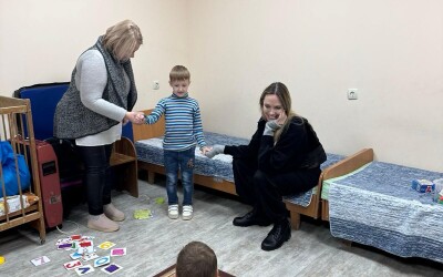 Британський фонд “Legacy of War” дав офіційний реліз про поїздку Анджеліни Джолі в Україну