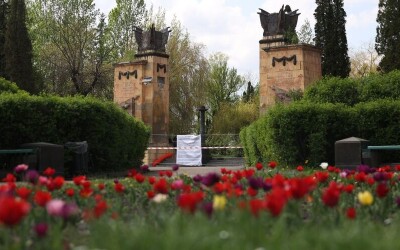 У Львові ліквідували &#8220;холм слави&#8221;, агентів НКВД Кузнєцова і Путіна перепоховали на загальний цвинтар під відеоспостереження
