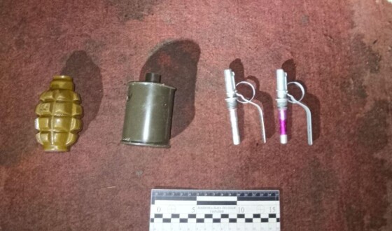В ході поліцейської спецоперації у Дніпрі затримано чоловіка, який погрожував підірвати гранату