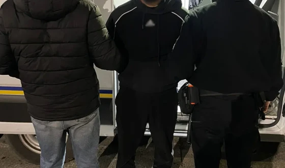 Житомирські поліцейські спільно з іноземними колегами екстрадували з Німеччини підозрюваного у розбійному нападі на інкасаторів