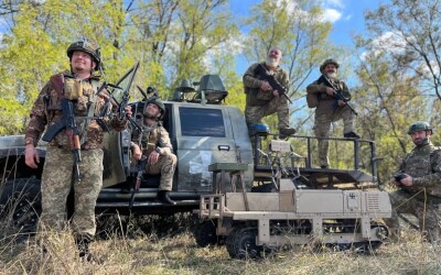 Бандера наш Герой! Покрова наше свято!