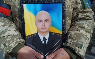 Сьогодні сумська громада попрощалась із Захисником Станіславом Коденцем