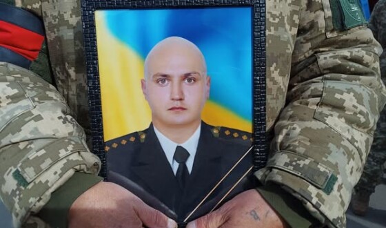 Сьогодні сумська громада попрощалась із Захисником Станіславом Коденцем