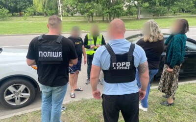 47-річна мешканка Чернігівщини організовувала фіктивні шлюби за 6 тисяч доларів