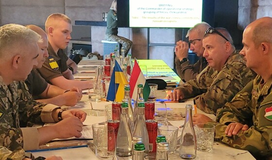 Українські і угорські військові: пошуки порозуміння без політиків
