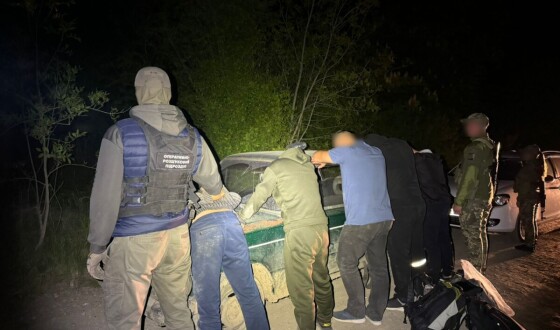 Доставка з пересадкою. Біля кордону з Румунією затримали групу порушників