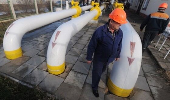 Україна відмовляється від половини російського газу