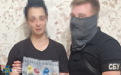 СБУ викрила агентку рф, яка готувала серію терактів біля адмінбудівель в Одеській області