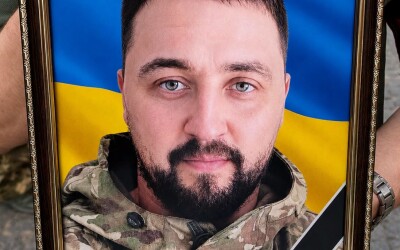 Сьогодні Сумська громада попрощалася із Захисником України Сергієм Пожиленком