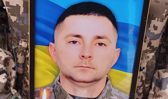 Сьогодні Сумська громада попрощалася із захисником України Дмитром Кіхтьовим