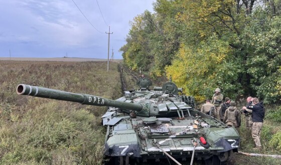 Бійцям 1-ої Сіверської бригади &#8211; попри свинські перешкоди &#8211; вдалося забрати російський танк з &#8220;сірої зони&#8221;, відео