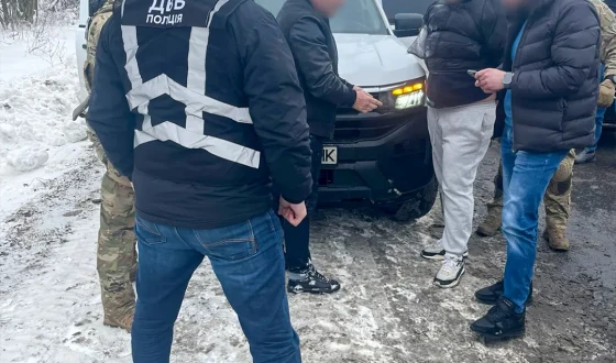 На Рівненщині Нацполіція перекрила черговий маршрут нелегальної втечі з країни військовозобов’язаних