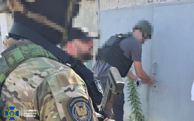 Масштабний схрон зброї у Харкові, який російські спецслужби намагалися приховати для своїх диверсійних груп