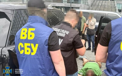 СБУ та ОГП викрили посадовицю Торгово-промислової палати України на вимаганні 100 тисяч євро у виробника бойових дронів