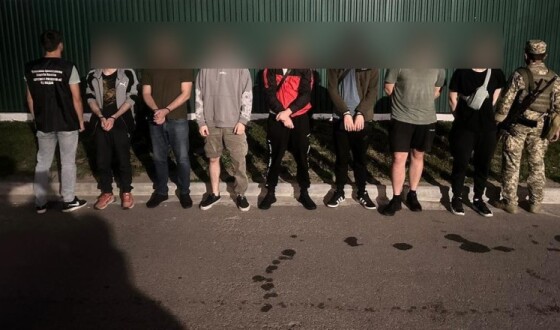 На околиці села Грушово Тячівського району прикордонники зупинили сімох «мандрівників»