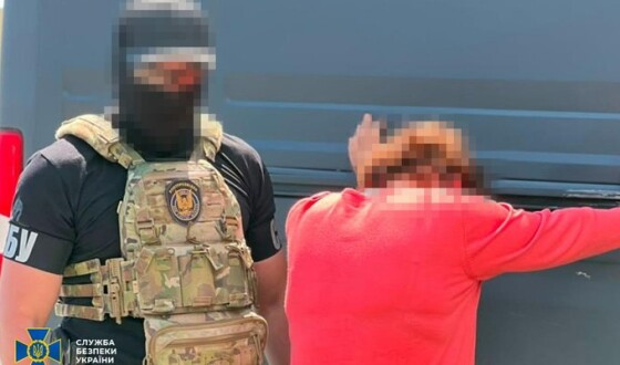 СБУ затримала інформаторку рашистів, яка наводила російські «КАБи» на оборонців Херсона за 10 км від передової