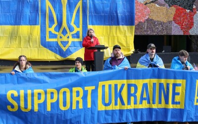 Голос України лунає від Антарктиди до США