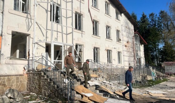 На Сумщині бомбові атаки росіян на цивільну структуру, є вбиті