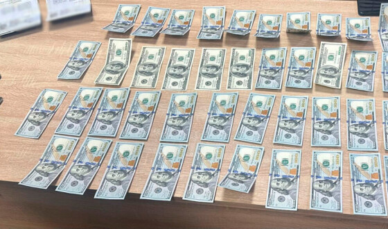 Три спроби покинути Україну за хабар на західному кордоні