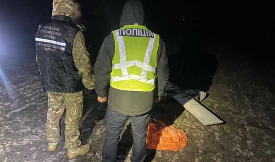 Переміщення цигарок через кордон дроном: на Волині викрили групу зловмисників