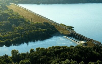 Ворог вдарив по греблі Печенізького водосховища