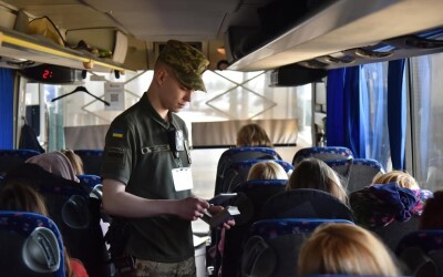 Прикордонники викрили підробку іспанських документів у «Краківці»