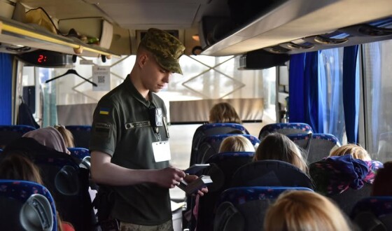 Прикордонники викрили підробку іспанських документів у «Краківці»