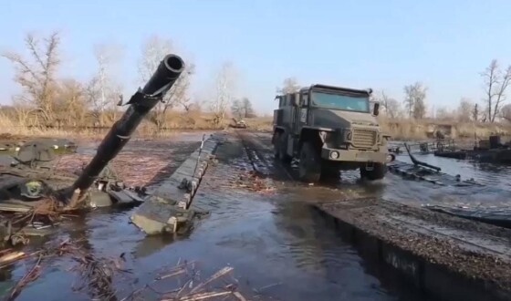 Аналоговнет: &#8220;Підводні позиції танків для прикриття понтонної переправи&#8221;