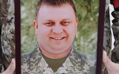 Сьогодні Сумська громада попрощалася з мужнім Захисником України Максимом Бокатовим