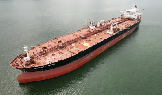 Українські морські дрони потопили в Чорному морі два торгових судна