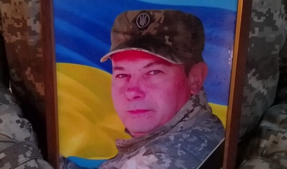 Сьогодні сумська громада прощалися із солдатом Дмитром Удодом