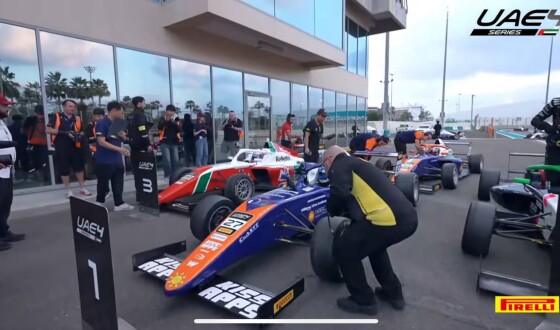 Український пілот Олександр Бондарев очолює рейтинг пілотів гонки UAE4 Series 2026 в Абу-Дабі