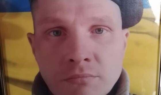 Сумська громада провела в останню путь солдата Олексія Сахарова