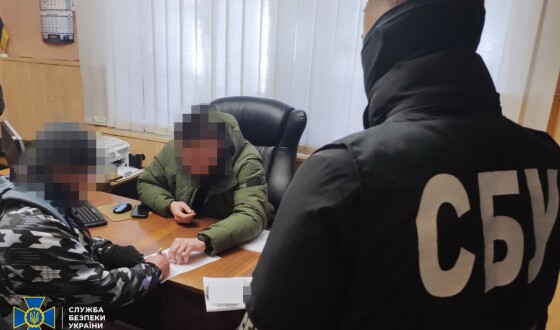 СБУ викрила двох агітаторів, які вихваляли рашистів: серед затриманих колишній мер з Чернігівщини