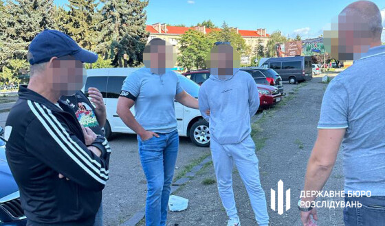 На Закарпатті нова схема перетину кордону: 10 тисяч доларів США за переправлення до Словаччини