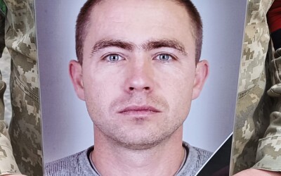 Сьогодні Сумська громада попрощалася із Захисником України Романом Трохоненком