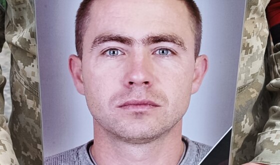 Сьогодні Сумська громада попрощалася із Захисником України Романом Трохоненком