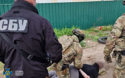 СБУ та Нацполіція ліквідували 6 нових каналів підпільного продажу трофейної зброї в Україні