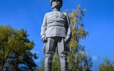 Славне минуле безславних