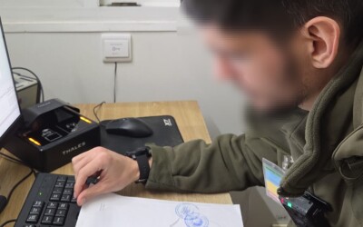 На кордоні зі Словаччиною викрили двох киян, які вдавали з себе багатодітних батьків