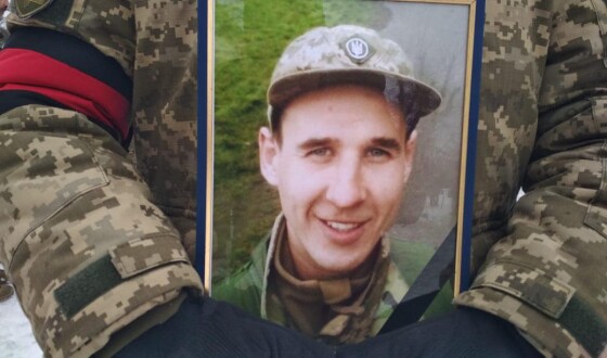 Вчора сумська громада прощалася із Захисником України солдатом Владиславом Мотузним