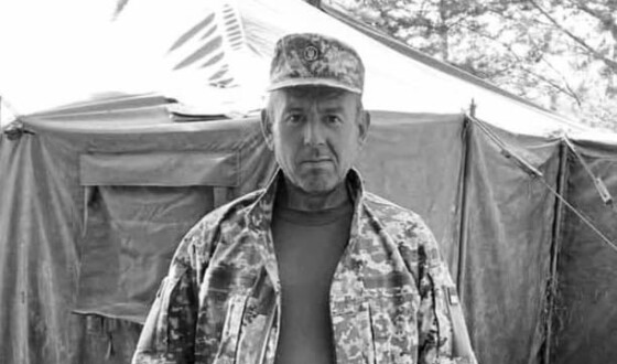 Сьогодні, 4 серпня Львівщина прощається з Героями Миколою Думичем, Михайлом Качинським та Юрієм Лазурком