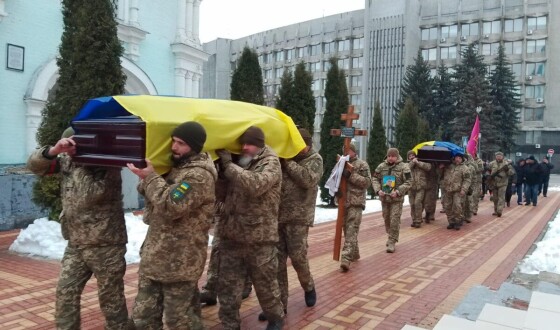 Сьогодні сумська громада прощалася одразу з трьома військовослужбовцями