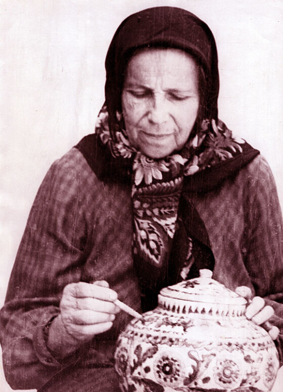 Павлина Цвілик &#8211; народний майстер гуцульської художньої кераміки (60 років тому)